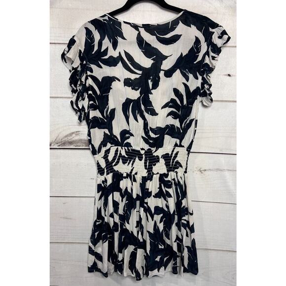 Elan Dress Size SM White With Blue Black Floral Lightweight Easy Comfy - Picture 2 of 5